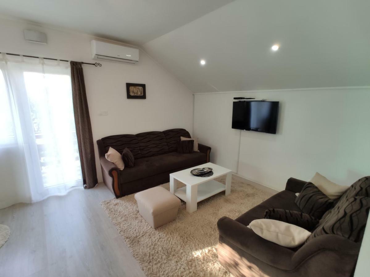 Forest Apartment Niksic Exterior photo